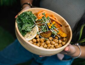 Chickpea salad pexels anntarazevich 5182123